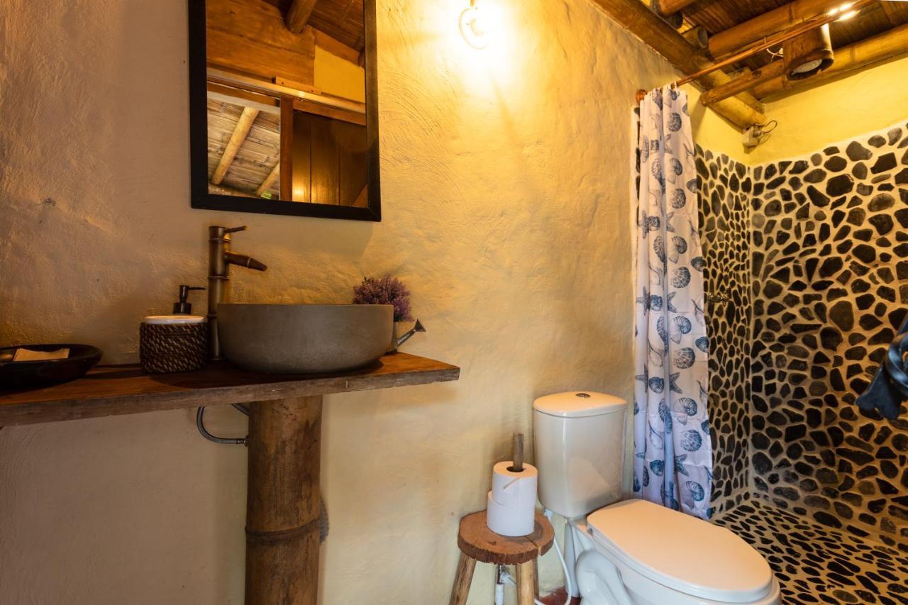 La Casa De Loto Retreat Guatapé Eksteriør bilde