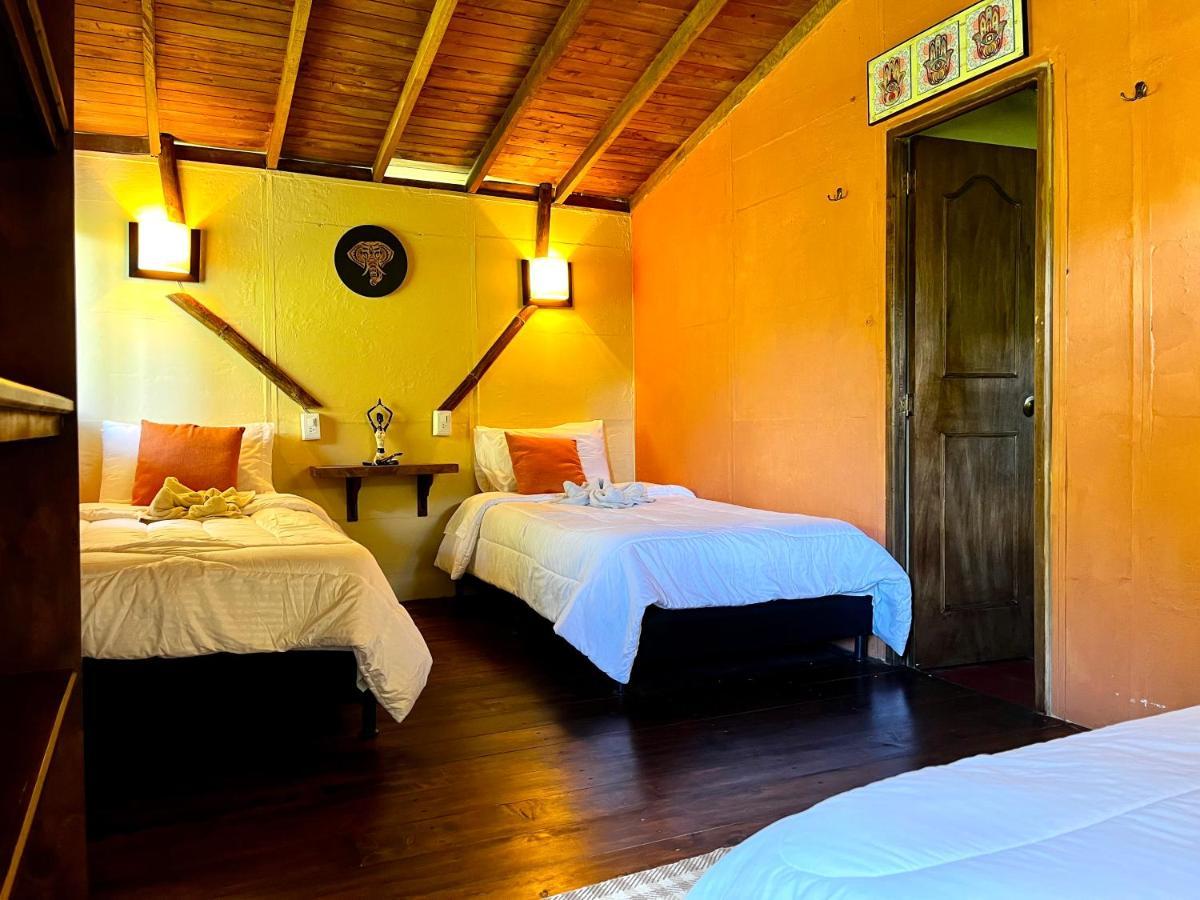 La Casa De Loto Retreat Guatapé Eksteriør bilde